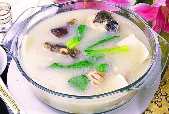 魚頭豆腐湯